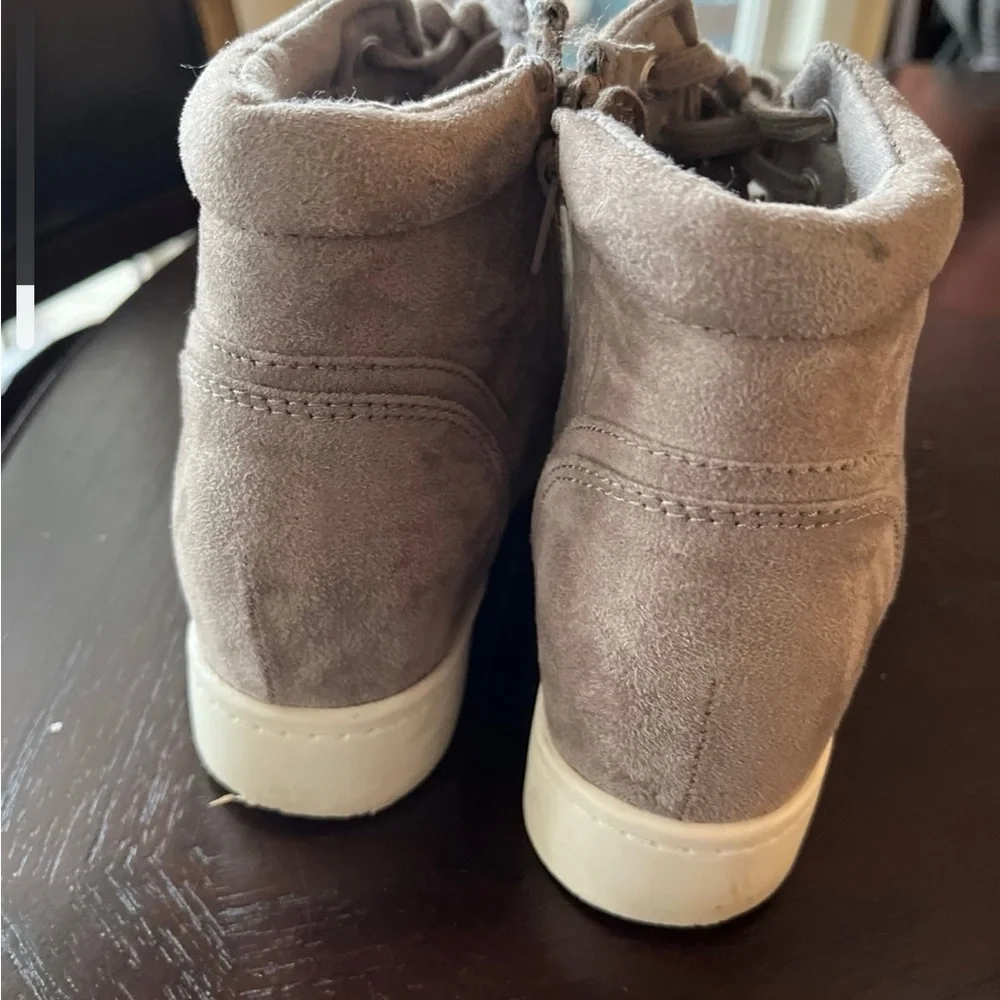 Soda booties 7.5. Excellent condition